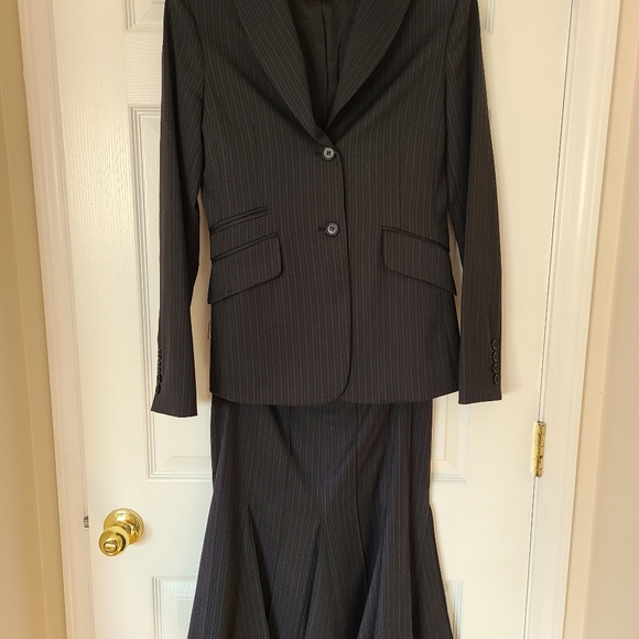 BCBG MAXAZRIA Blazer and skirt - Picture 5 of 7